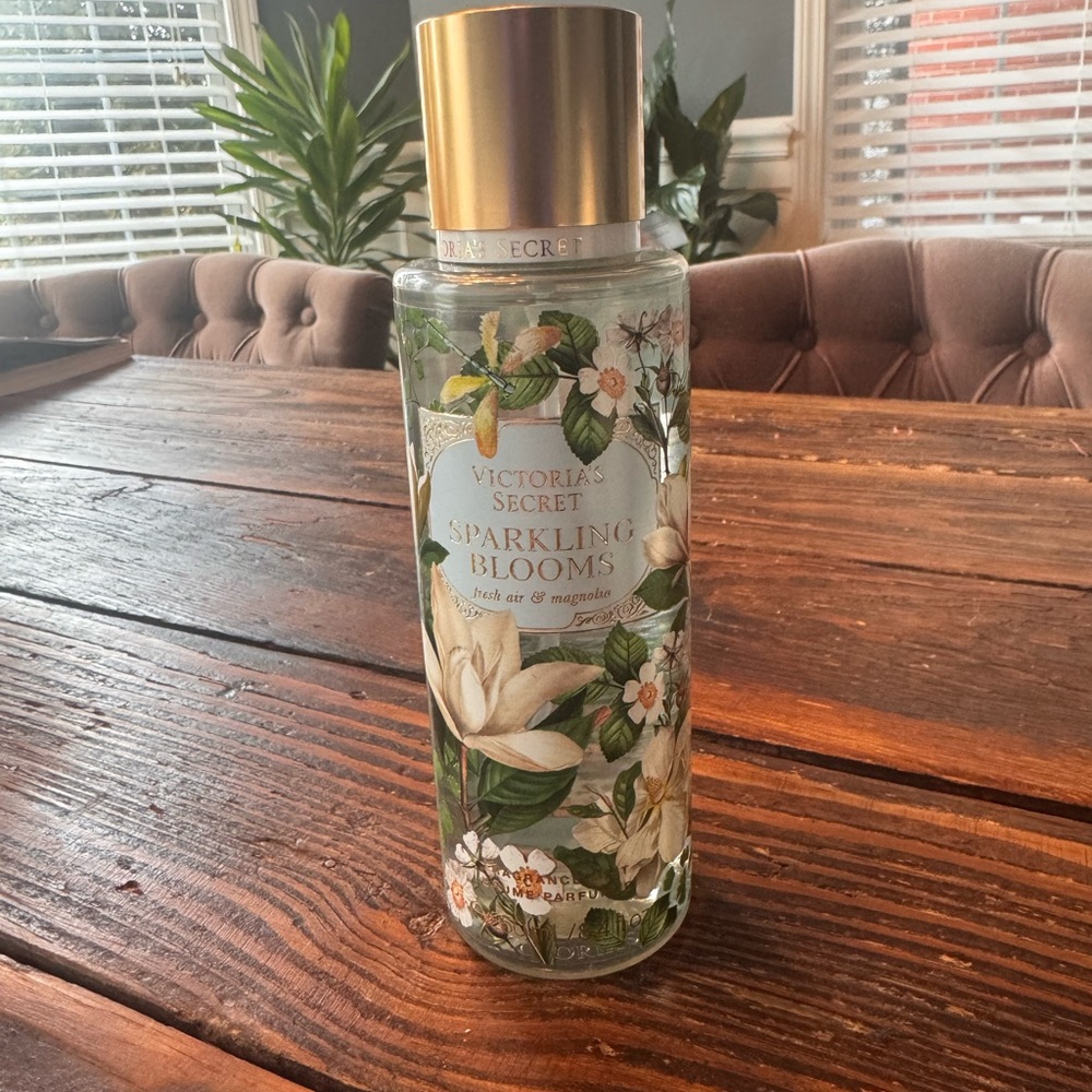 Victoria's Secret Sparkling Blooms Body Wash - Gold and Green